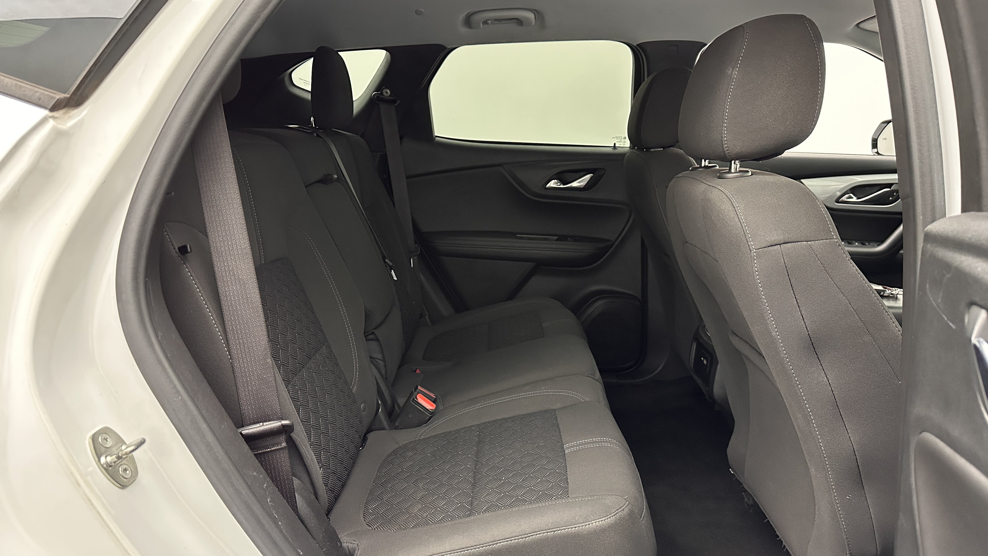 Used 2021 Chevrolet Blazer LT FWD image 32