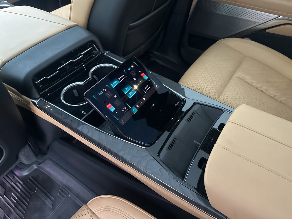 Used 2025 Cadillac Escalade IQ Sport 2 image 38