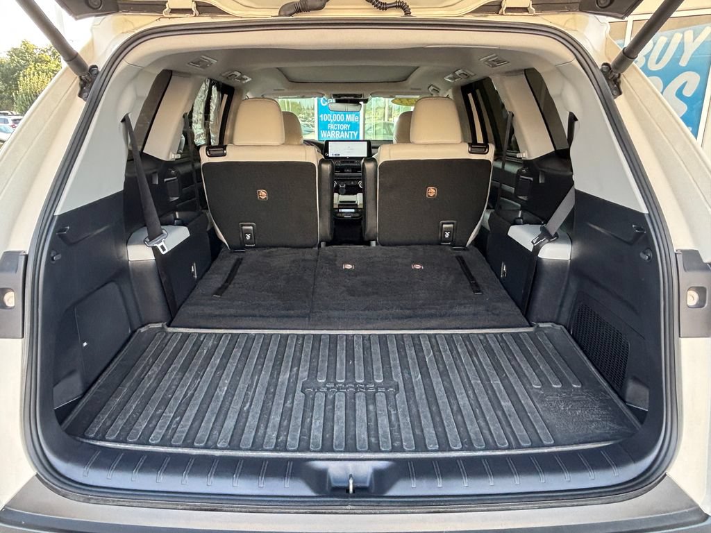 Used 2024 Toyota Grand Highlander AWD image 31