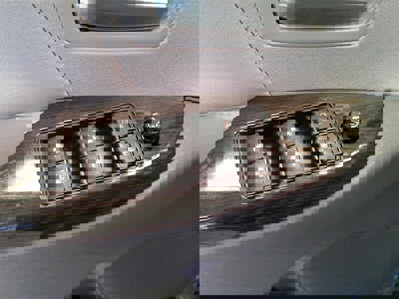 Used 2017 Toyota Sienna XLE image 37