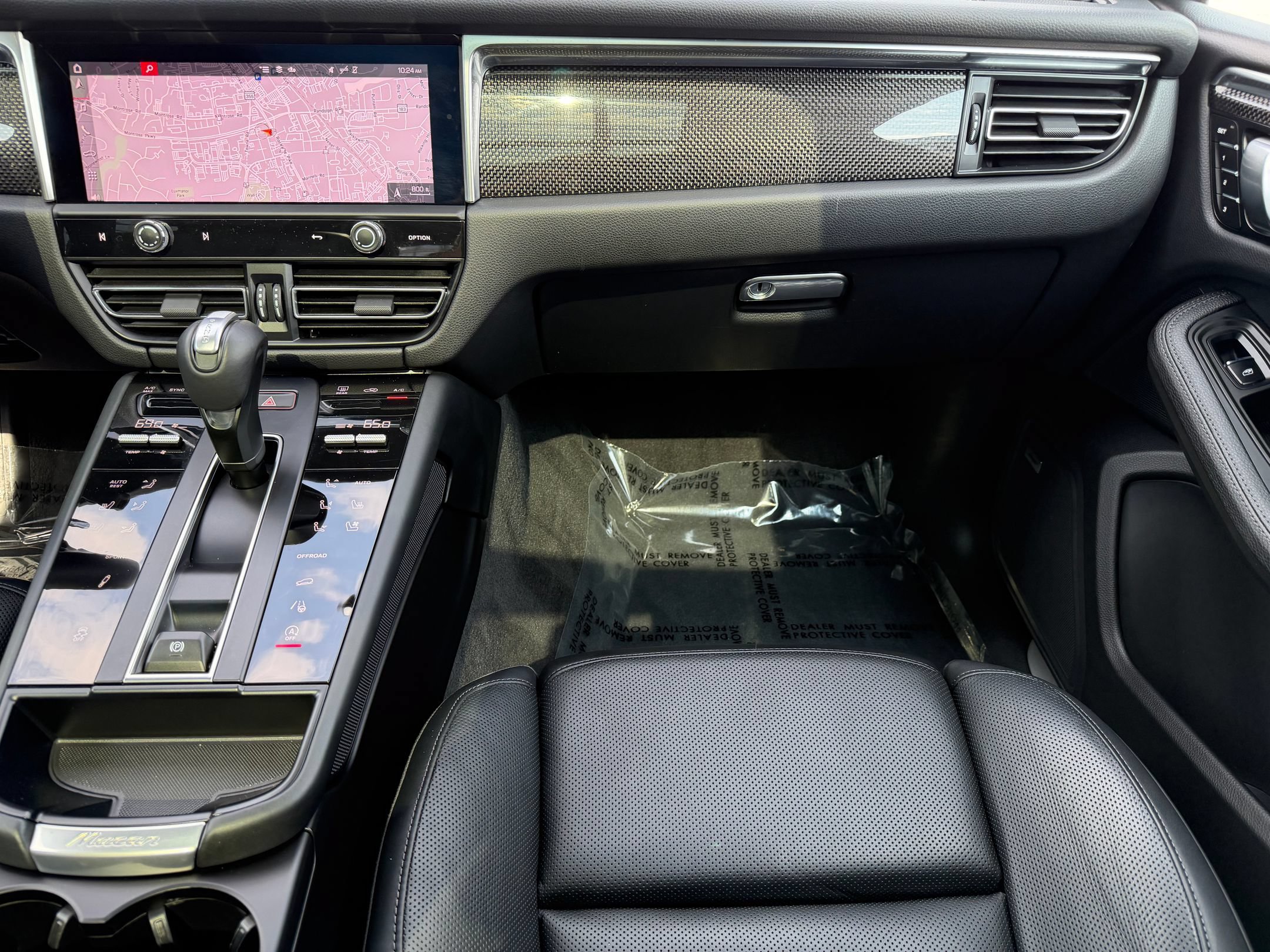 Certified 2024 Porsche Macan S AWD/4WD image 26