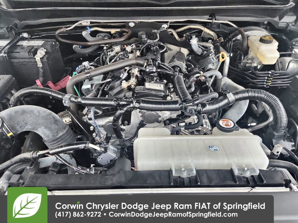 Used 2025 Toyota Tacoma TRD Off-Road image 33