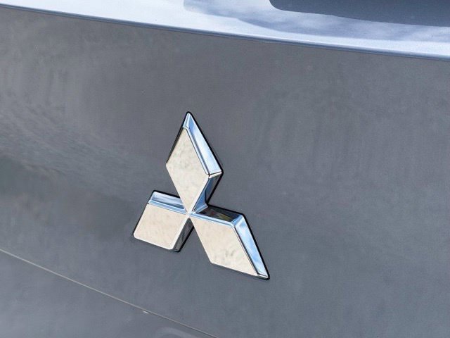 New 2026 Mitsubishi Outlander SE FWD image 21