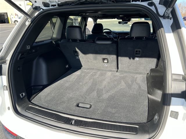 Used 2025 Jeep Grand Cherokee Altitude image 25