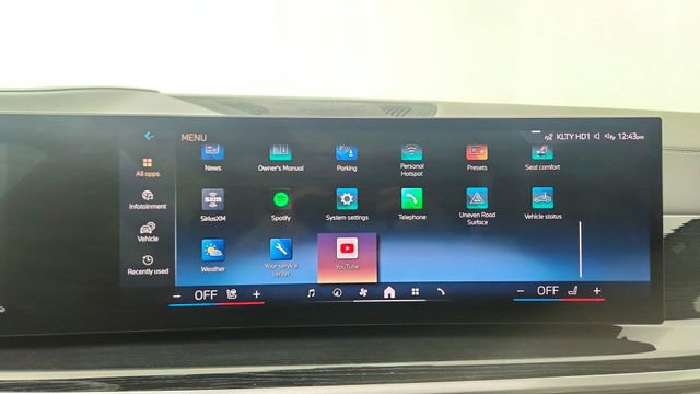 Used 2024 BMW X7 xDrive40i w/ M Sport Package image 55