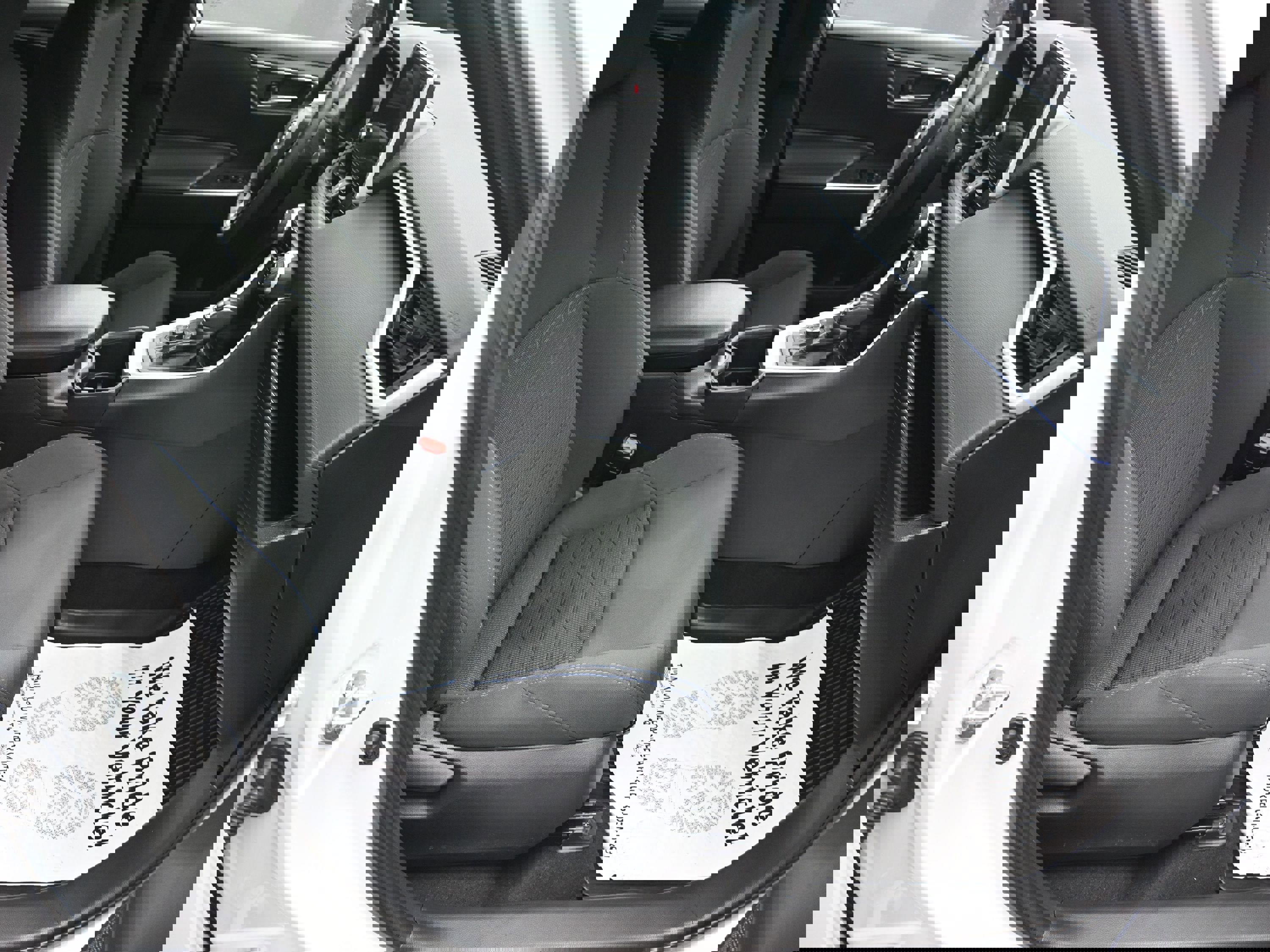 Used 2023 Toyota RAV4 SE image 28