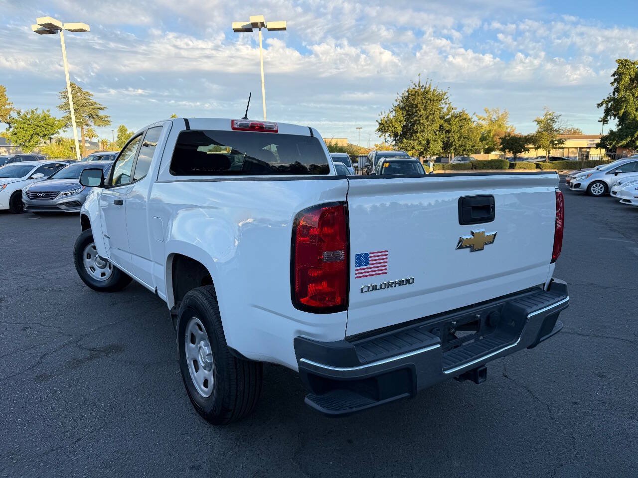 Used 2015 Chevrolet Colorado W/T w/ WT Convenience Package RWD image 6