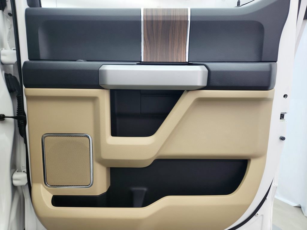 Used 2017 Ford F150 Lariat w/ Equipment Group 501A Mid image 32