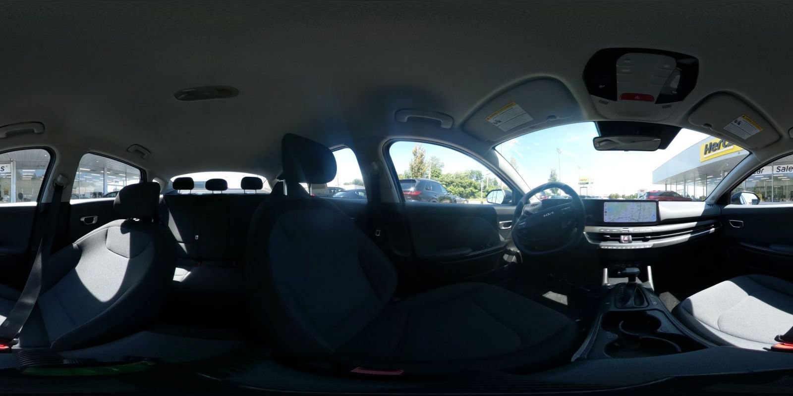 Used 2025 Kia K4 FWD image 36