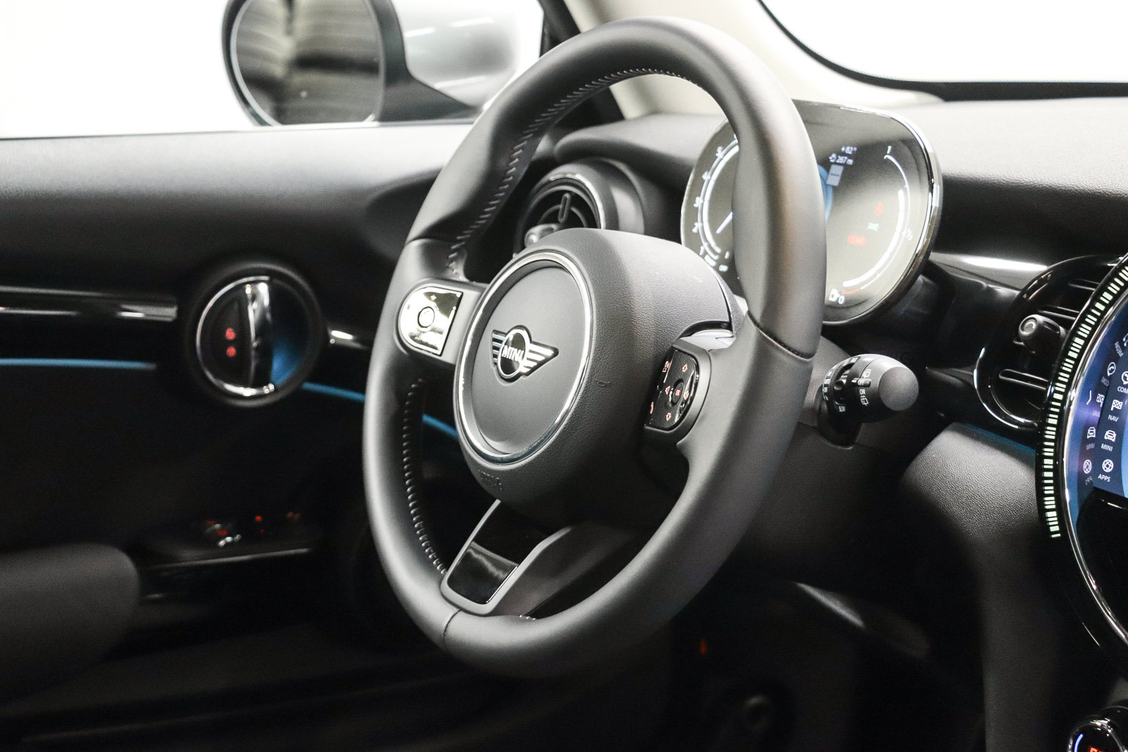 Used 2024 MINI Cooper S FWD image 15