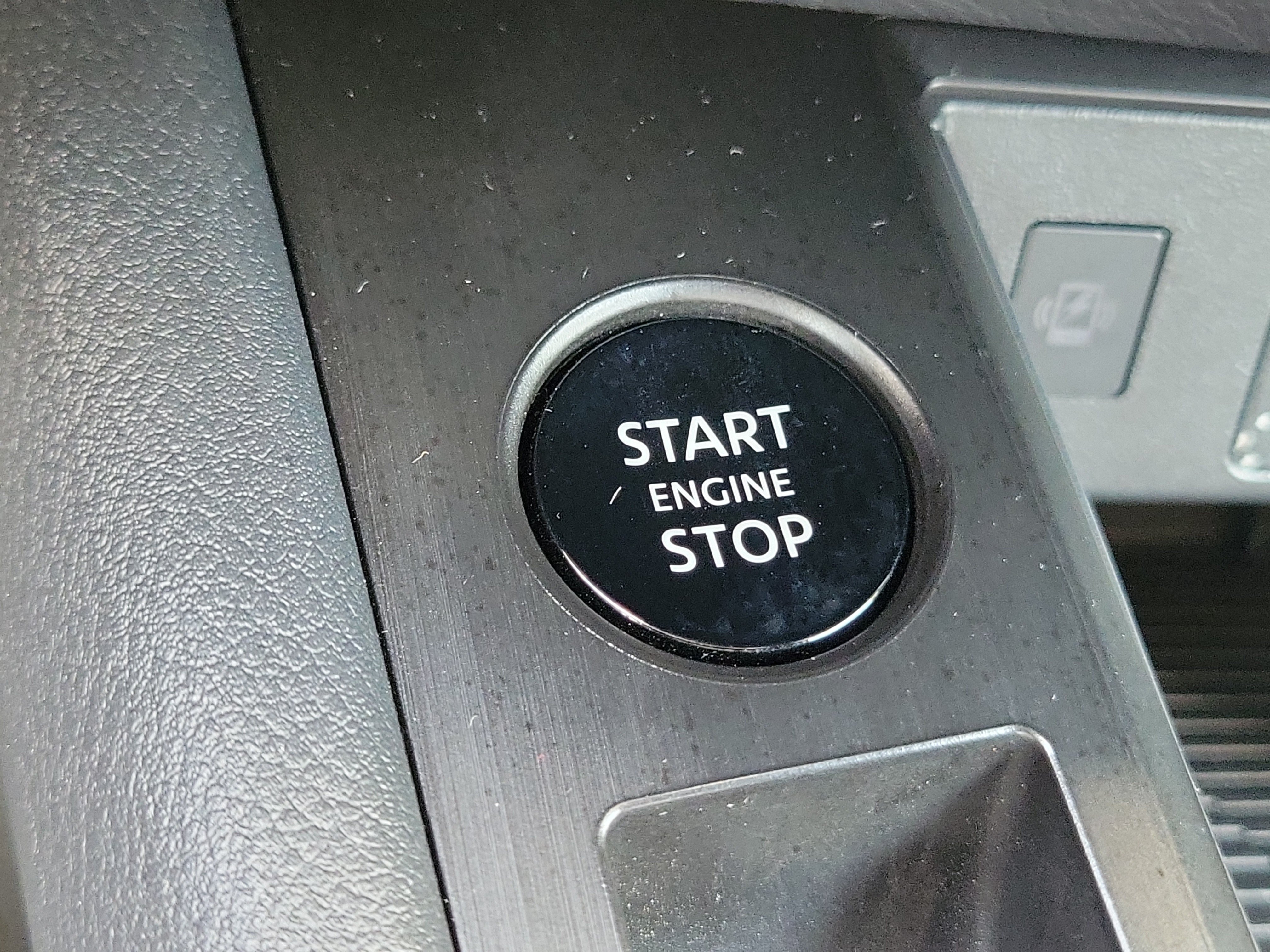 Used 2025 Nissan Kicks SV FWD image 24