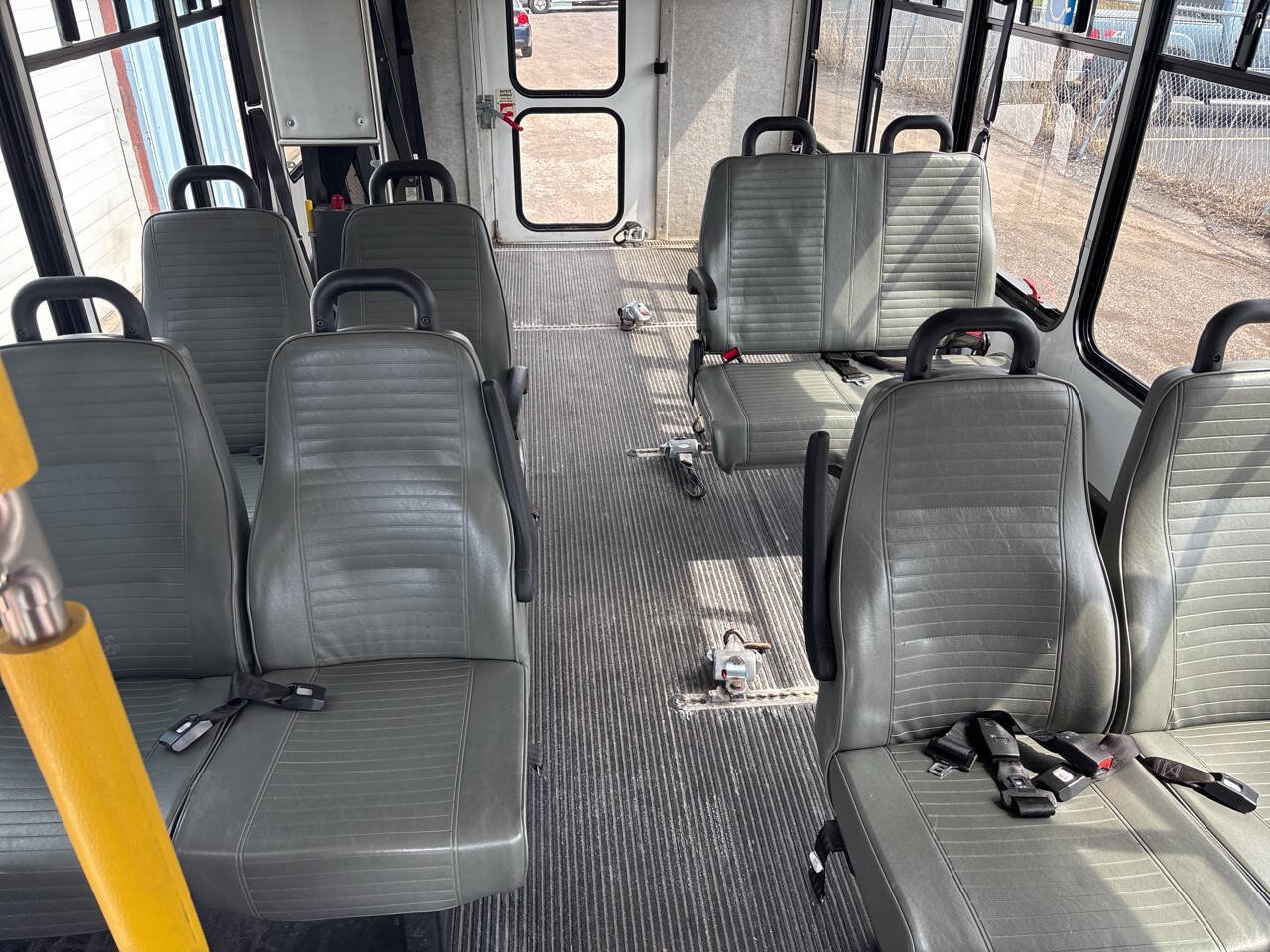 Used 2019 Ford E-450 and Econoline 450 Super Duty w/ Shuttle Bus Prep Package RWD image 10