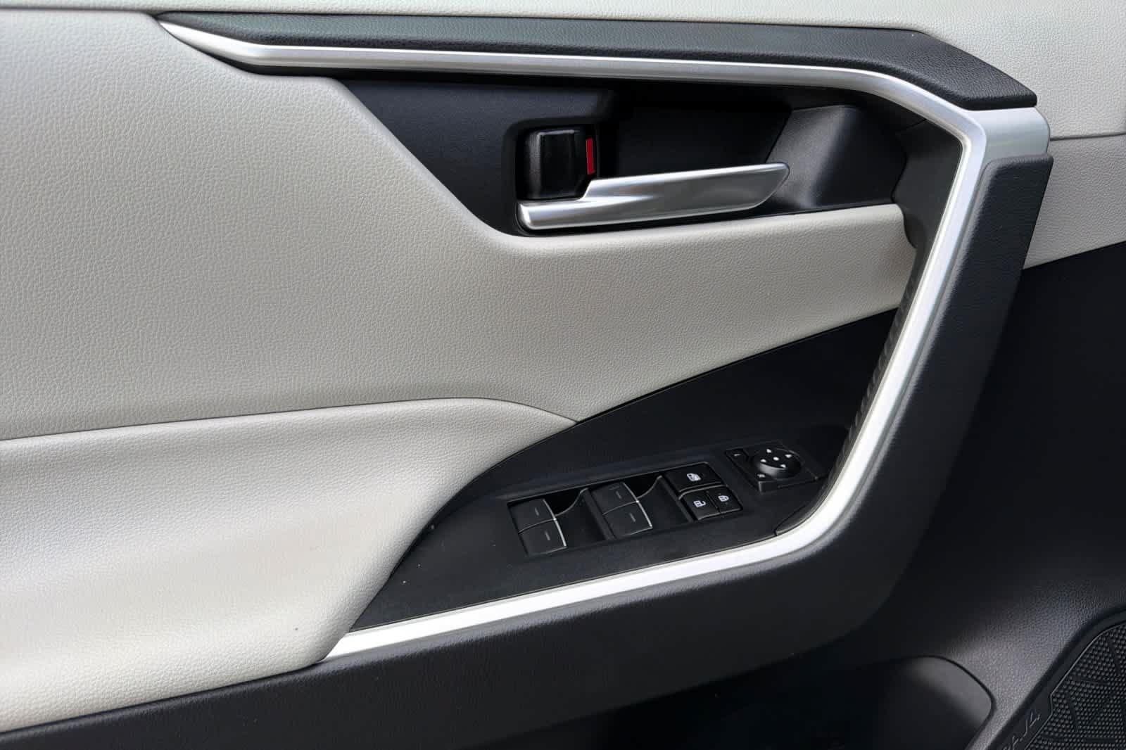 Certified 2023 Toyota RAV4 XLE AWD/4WD image 12
