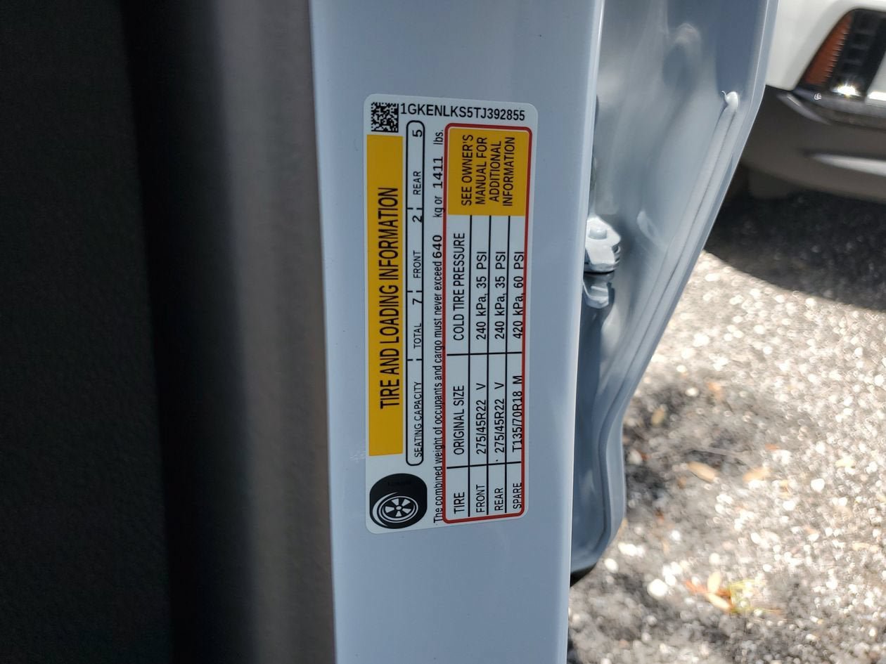 New 2026 GMC Acadia Denali w/ Super Cruise Package FWD image 31