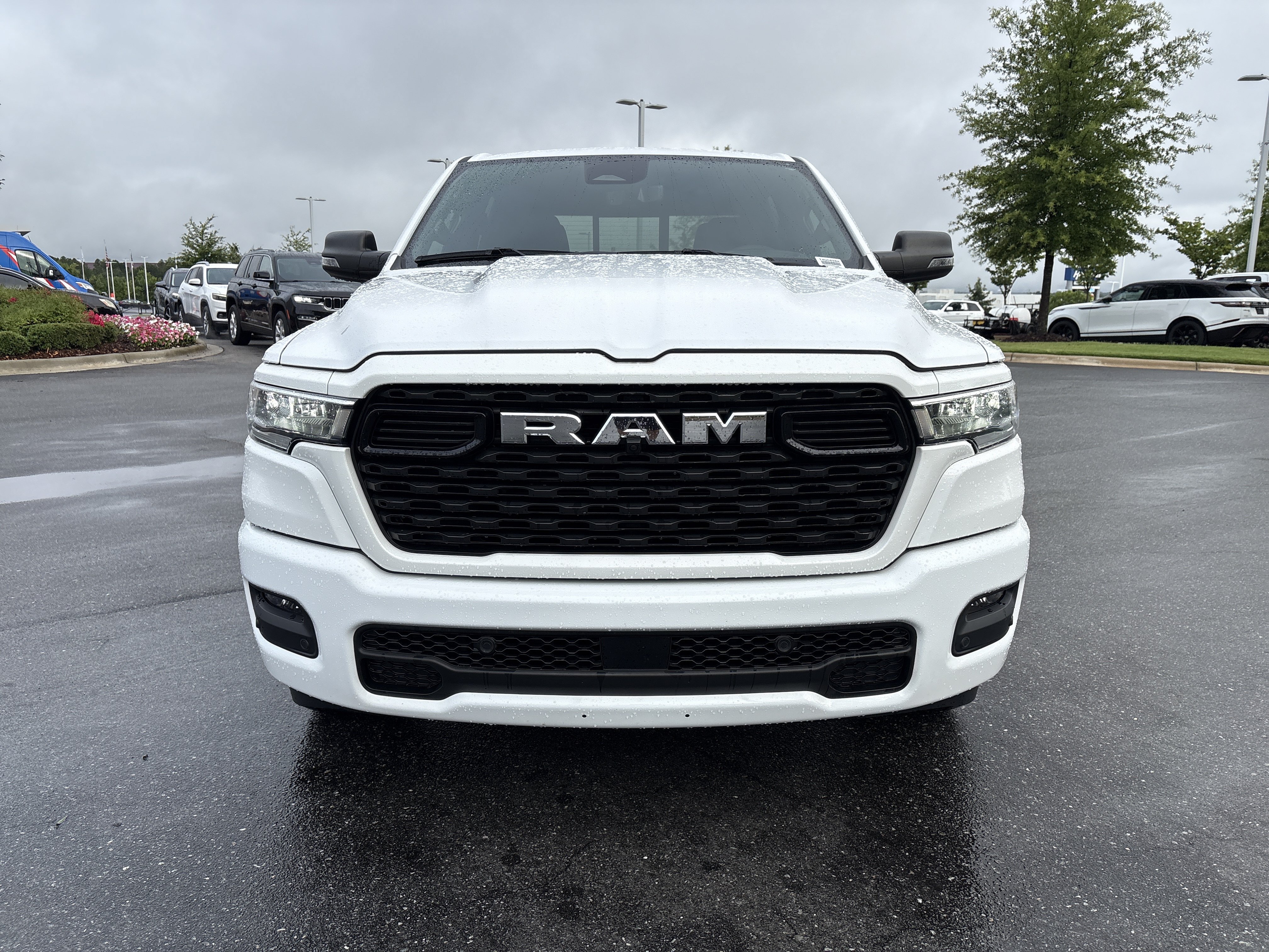 Used 2025 RAM 1500 Big Horn AWD/4WD image 3