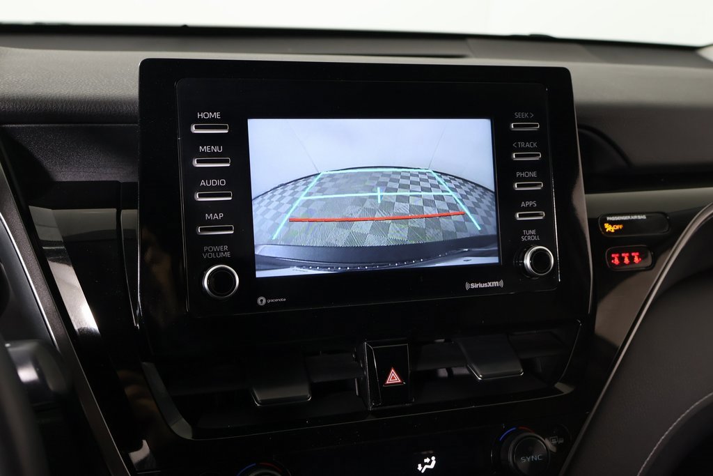Used 2023 Toyota Camry SE image 6