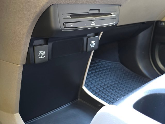 Used 2018 Honda Odyssey Touring image 37