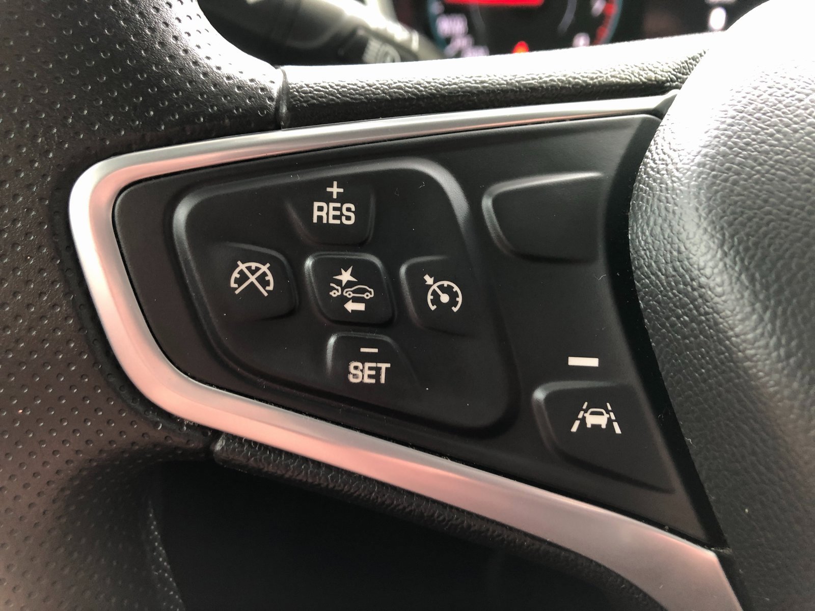 Used 2023 Chevrolet Malibu LT image 32