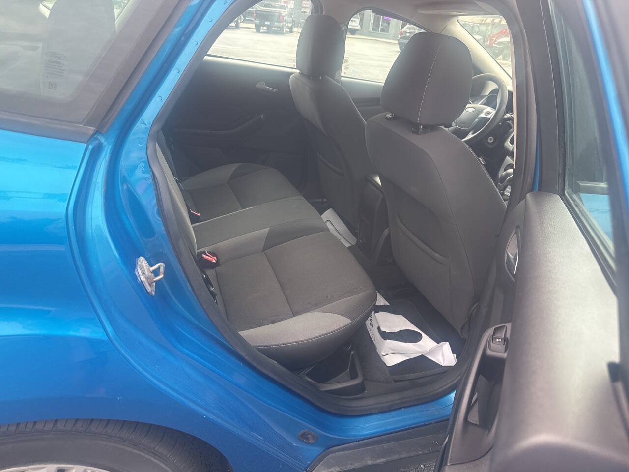Used 2014 Ford Focus SE FWD image 21