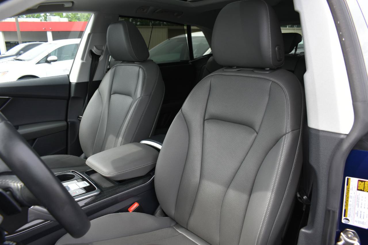 Used 2020 Audi Q8 Prestige w/ Prestige Package AWD/4WD image 21