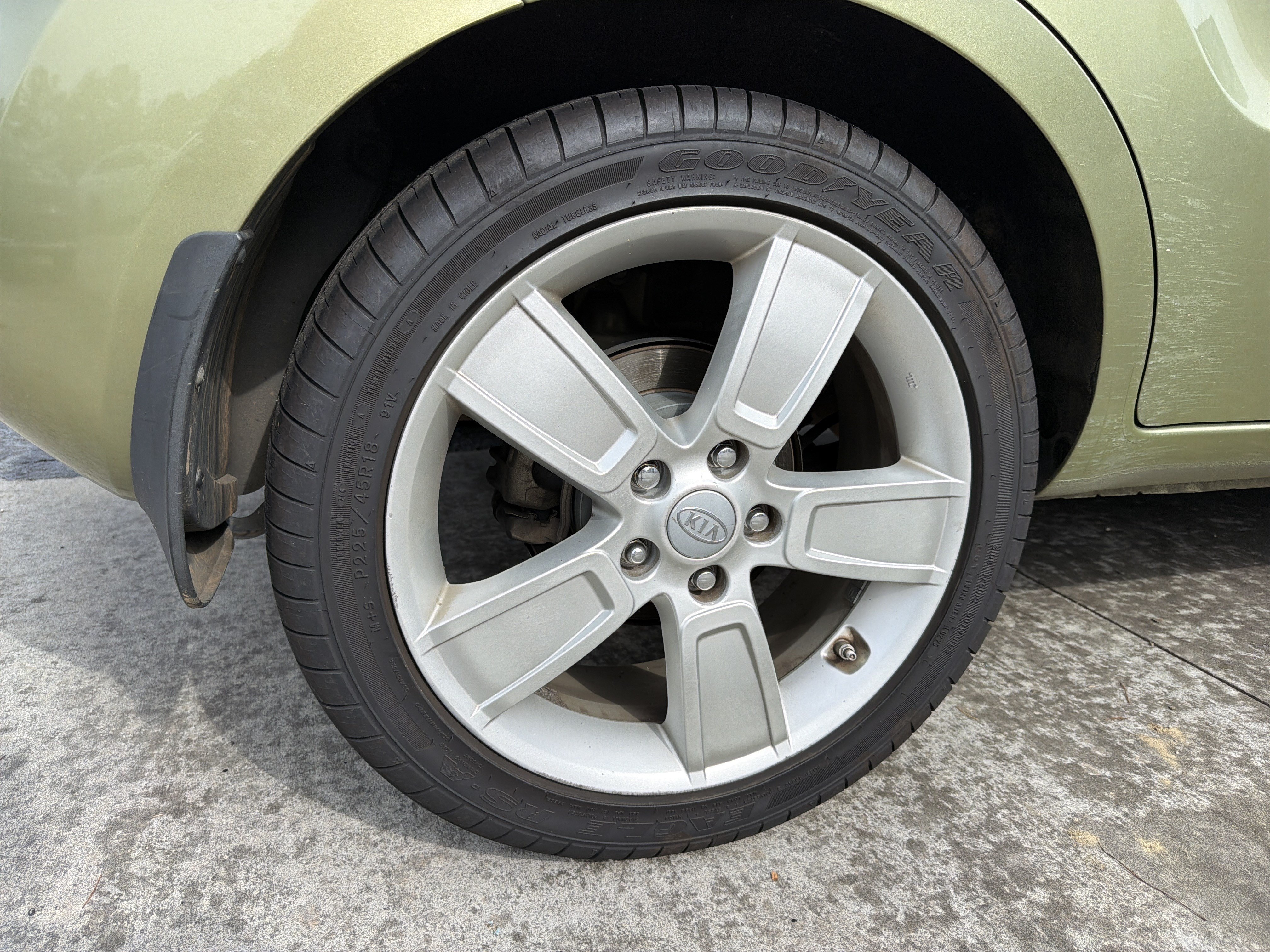Used 2010 Kia Soul ! FWD image 9
