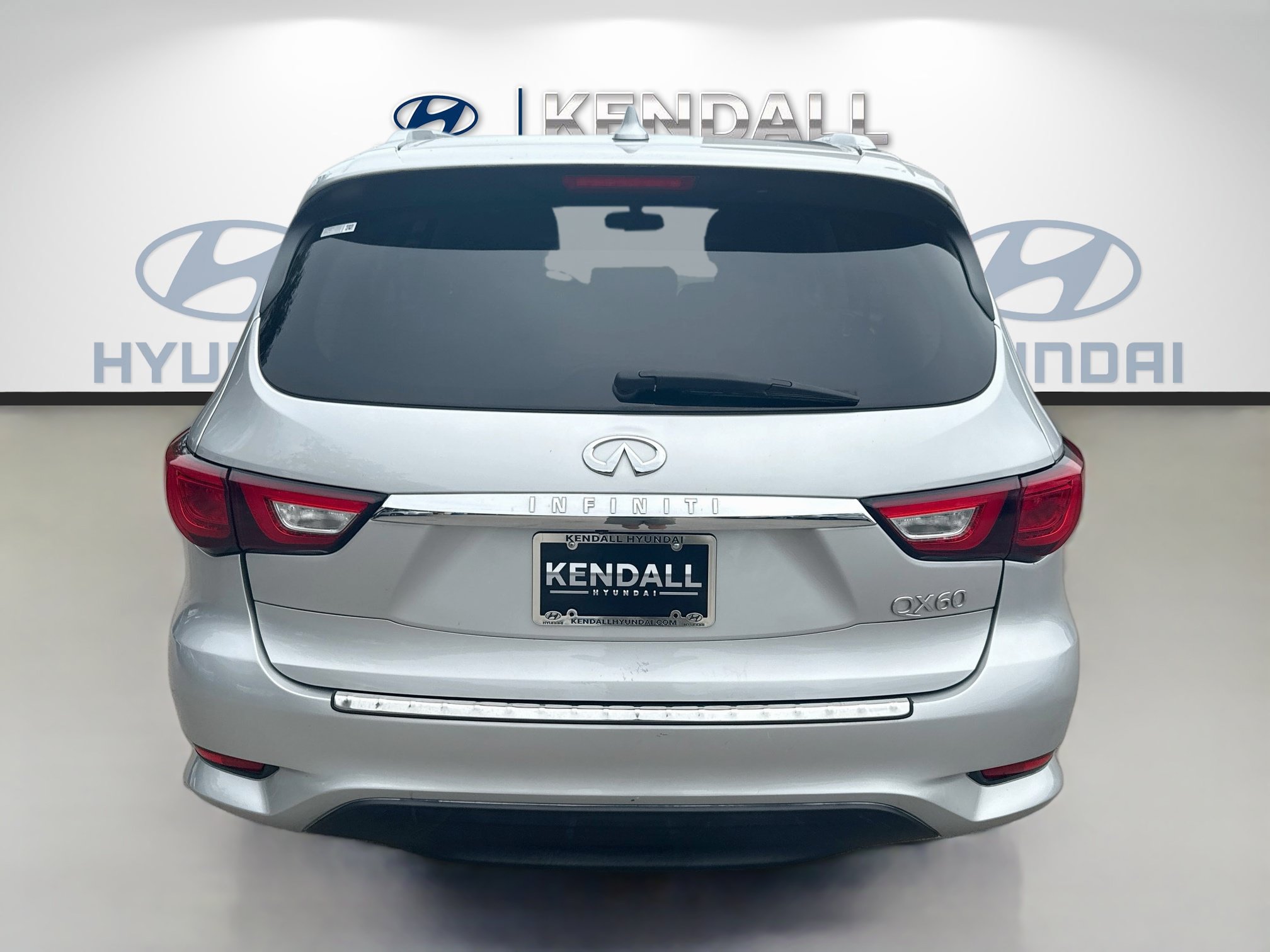 Used 2017 INFINITI QX60 Luxe w/ Premium Package AWD/4WD image 5
