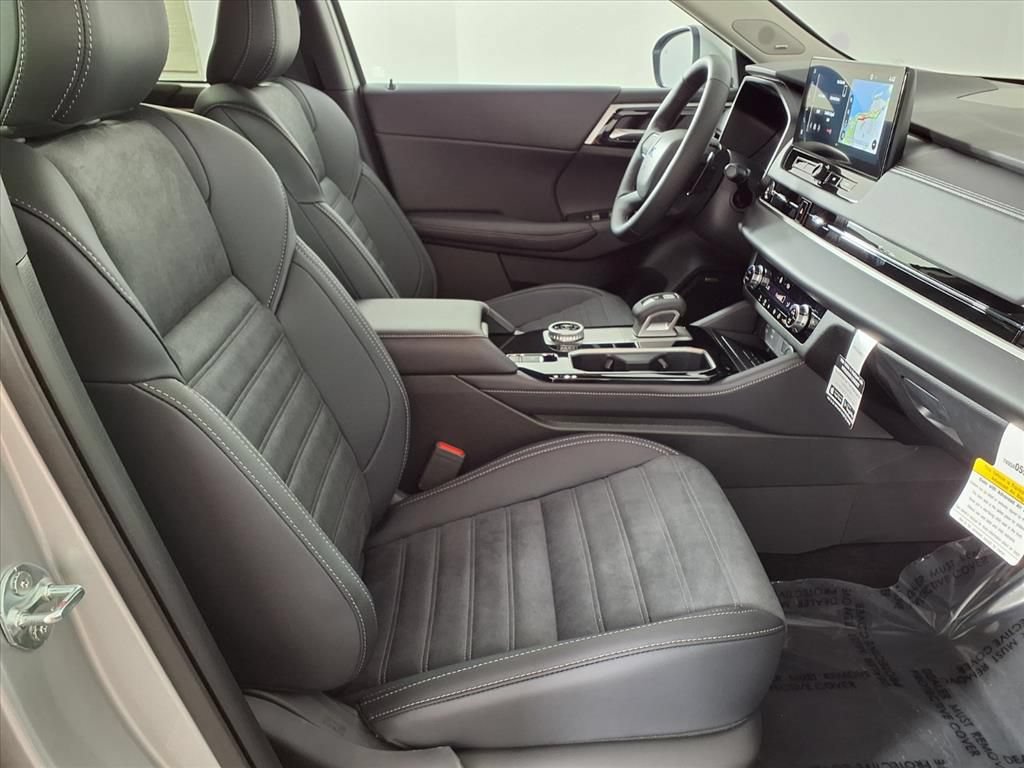 New 2026 Mitsubishi Outlander SE AWD/4WD image 9