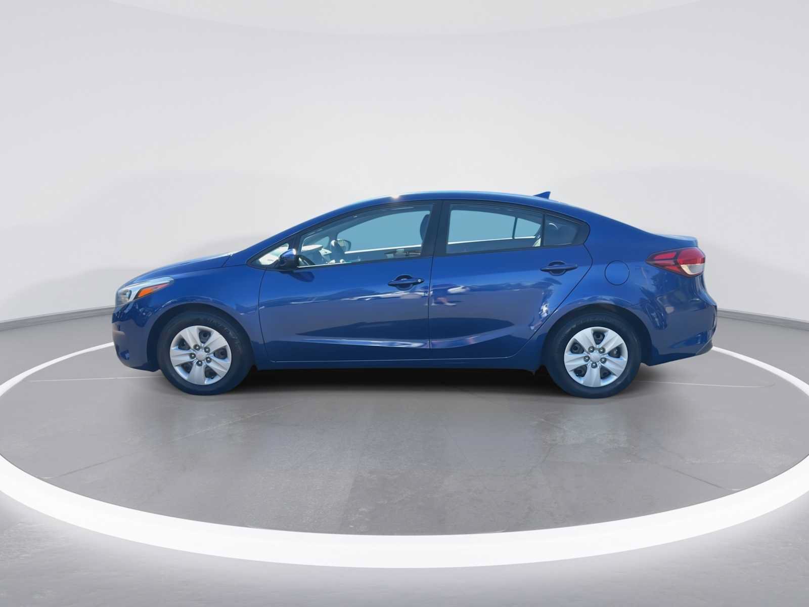 Used 2017 Kia Forte LX w/ LX Popular Package FWD image 5