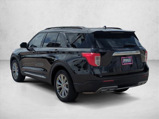 Used 2023 Ford Explorer XLT w/ Equipment Group 202A image 8
