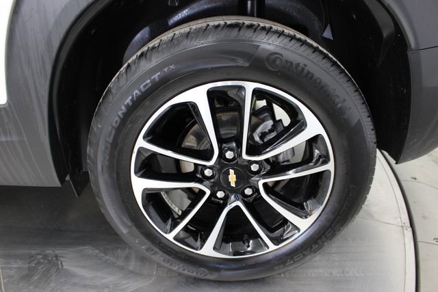 Used 2025 Chevrolet TrailBlazer LT w/ Driver Confidence Package image 35