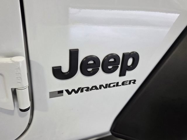 Used 2025 Jeep Wrangler Sport AWD/4WD image 13