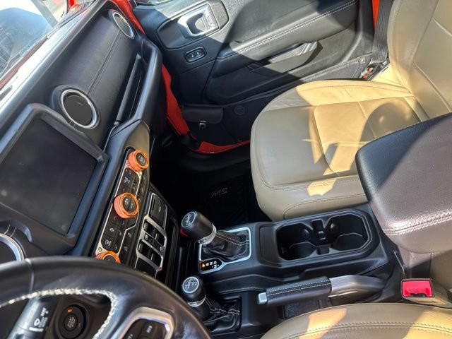 Used 2018 Jeep Wrangler Unlimited Sahara AWD/4WD image 30