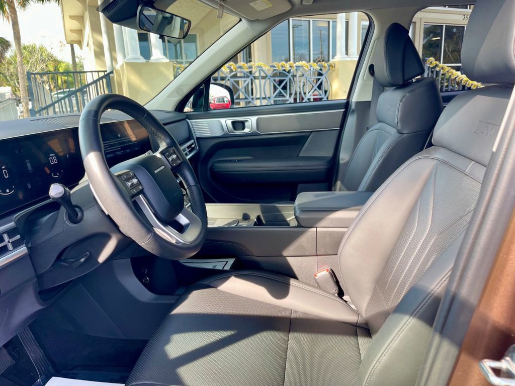 Used 2025 Hyundai Santa Fe XRT image 11