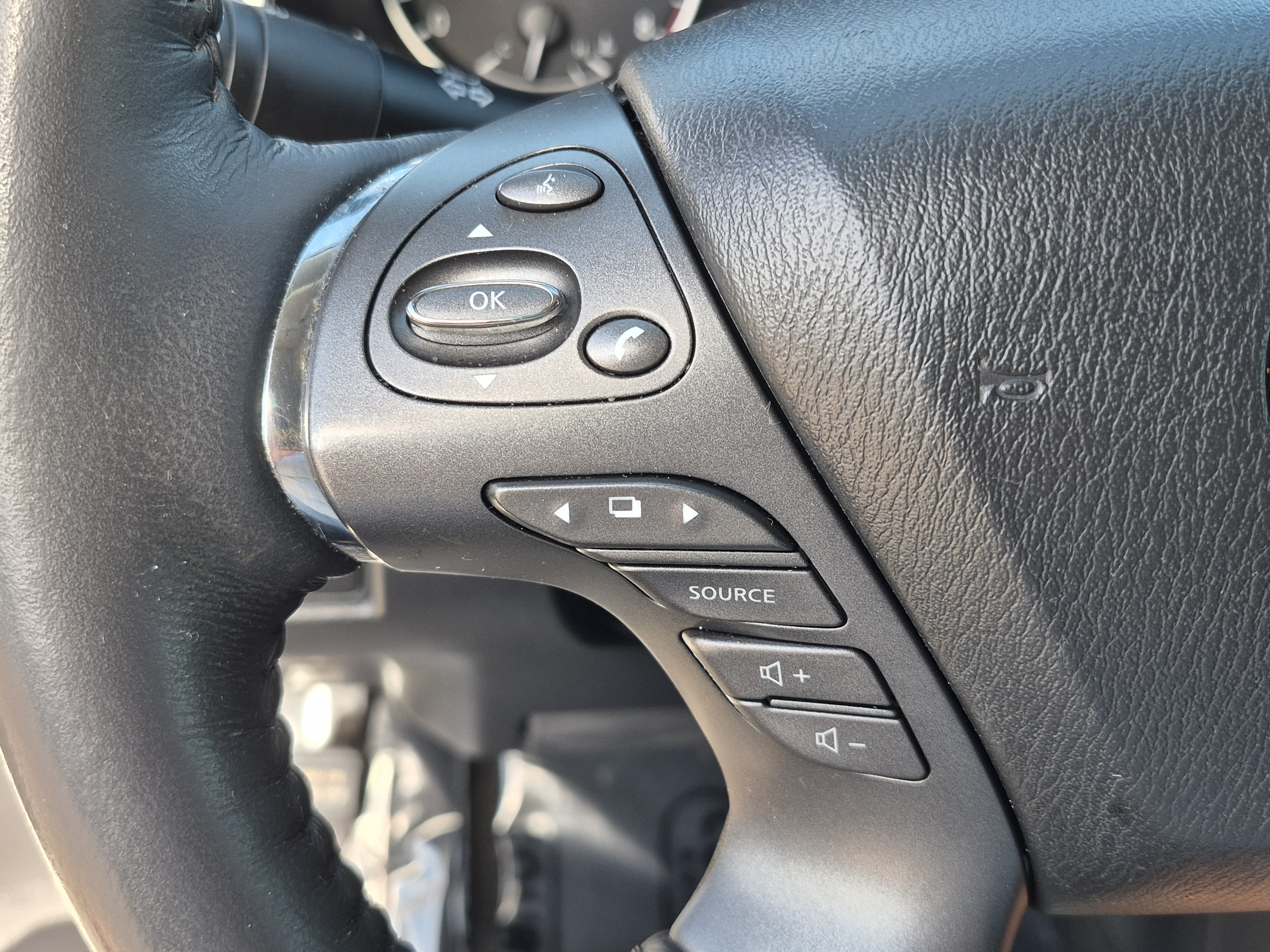 Certified 2019 Nissan Murano SL FWD image 31