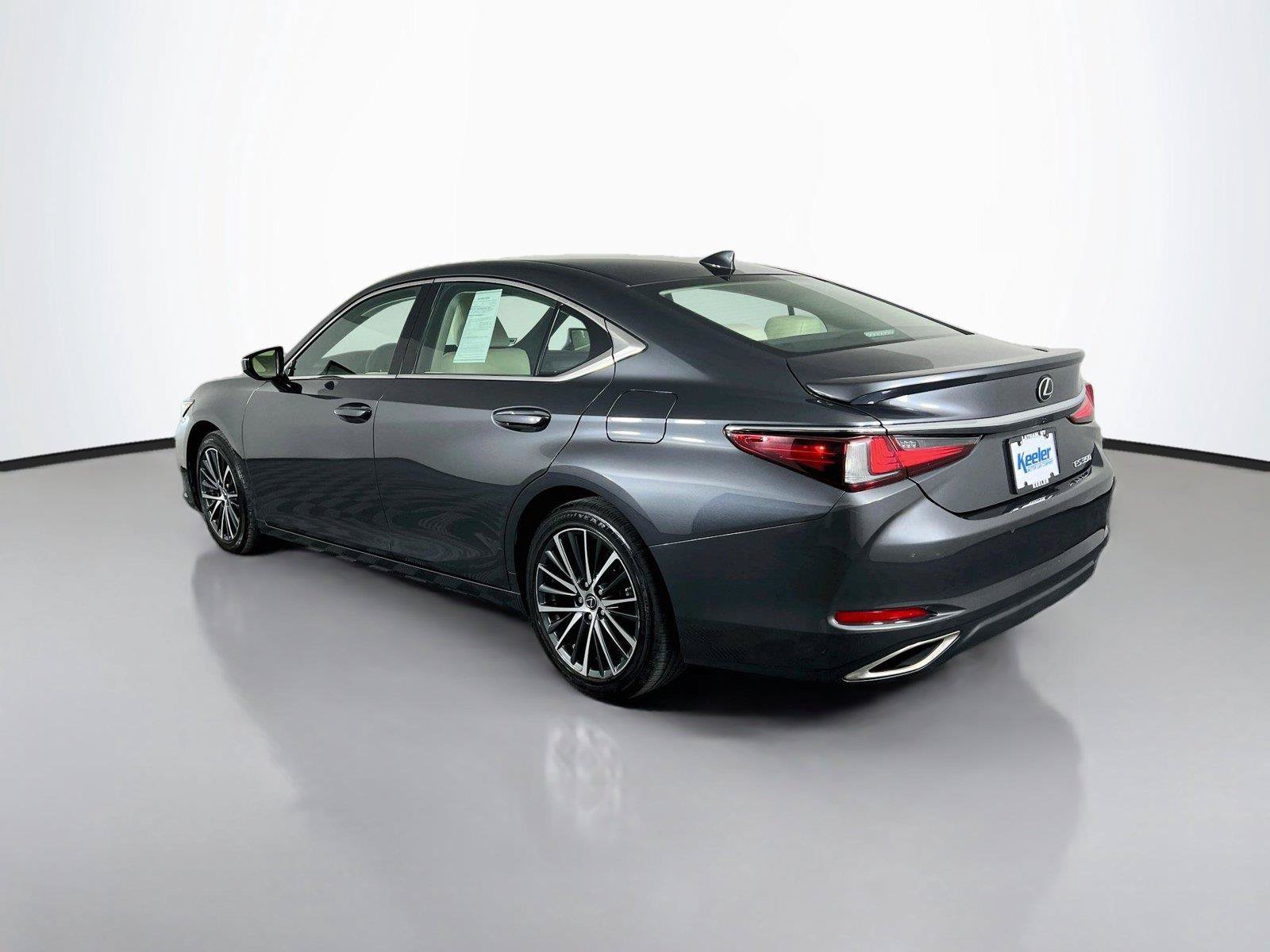 Used 2022 Lexus ES 350 w/ Premium Package FWD image 4