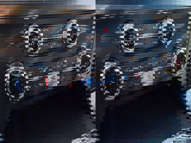 New 2025 Ford F150 Lariat w/ Equipment Group 502A High image 16