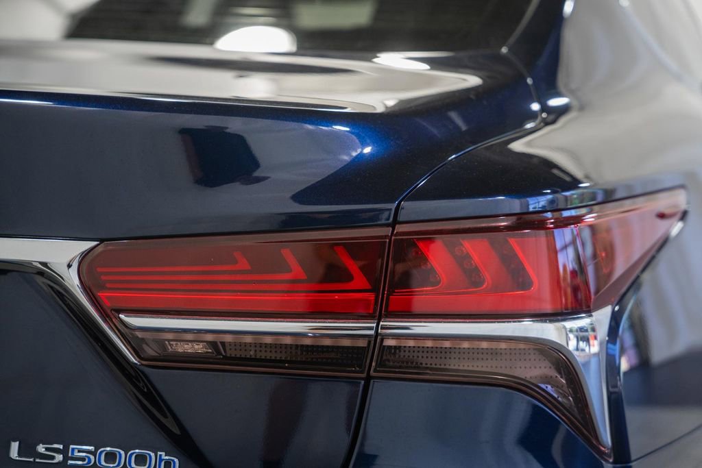 Used 2019 Lexus LS 500h w/ Luxury Package image 6