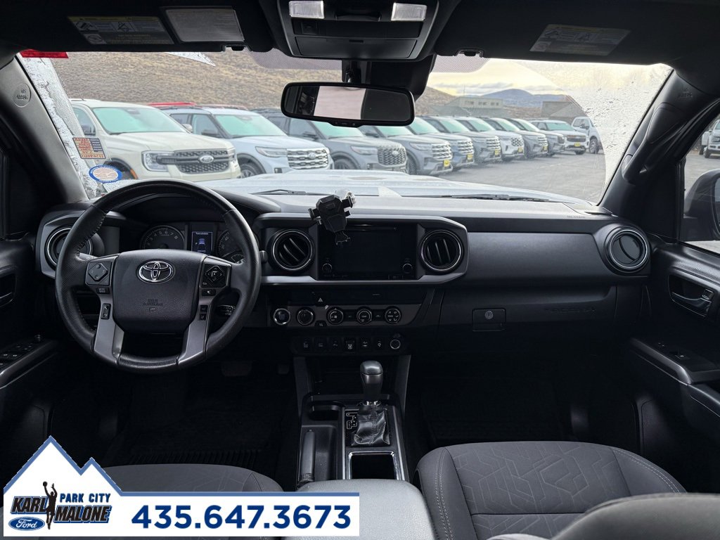 Used 2019 Toyota Tacoma TRD Sport image 16