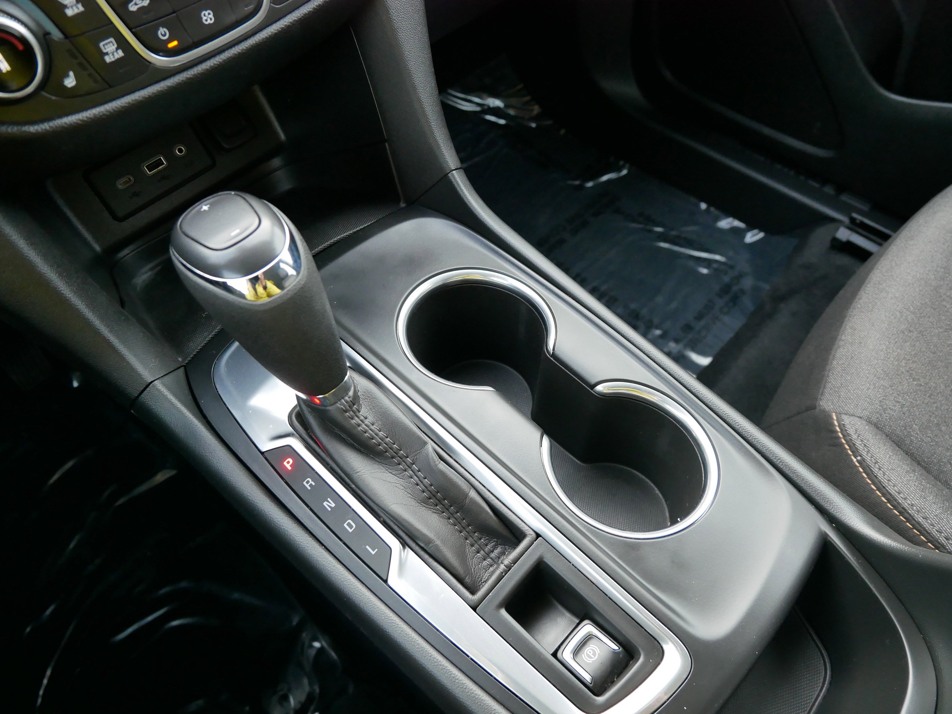 Used 2020 Chevrolet Equinox LT image 24