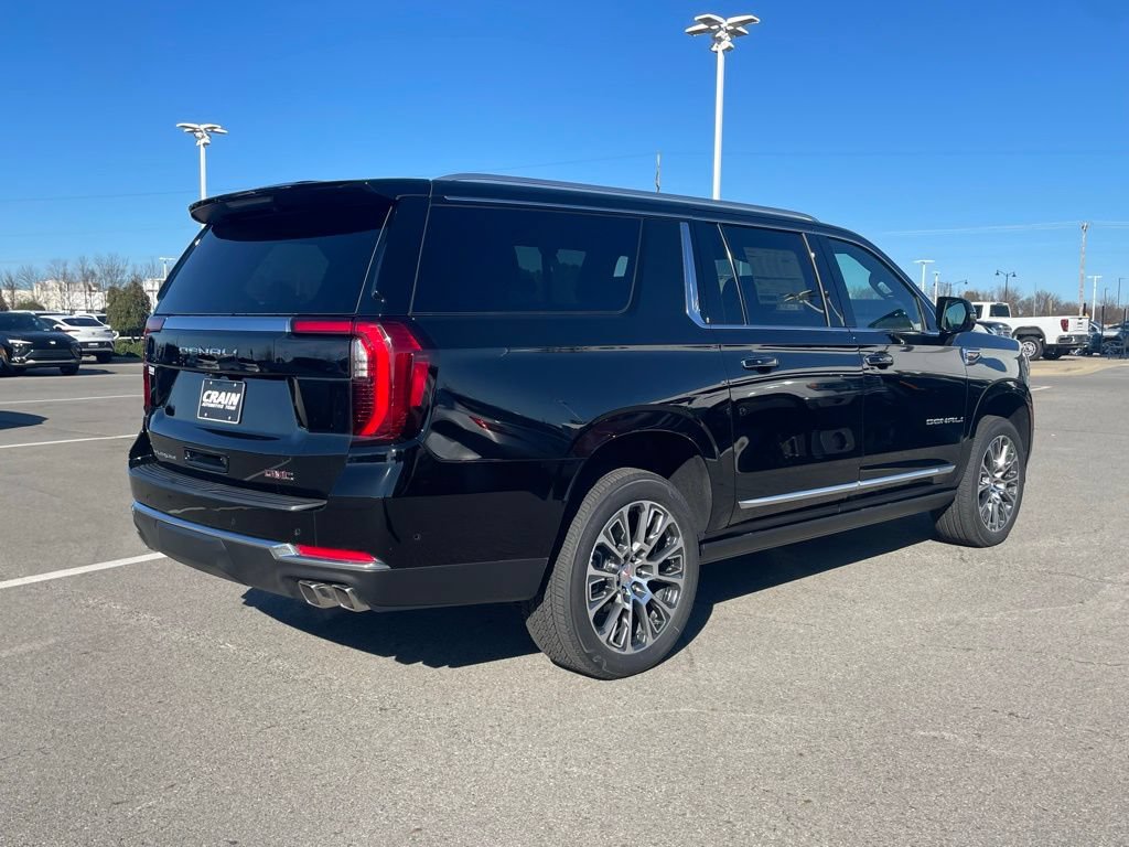 New 2026 GMC Yukon XL Denali w/ Sun & Power Step Package AWD/4WD image 8