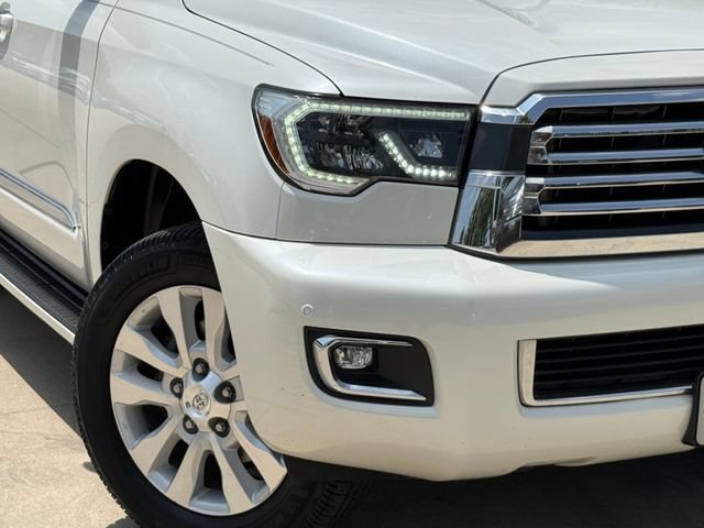 Used 2021 Toyota Sequoia Platinum AWD/4WD image 3