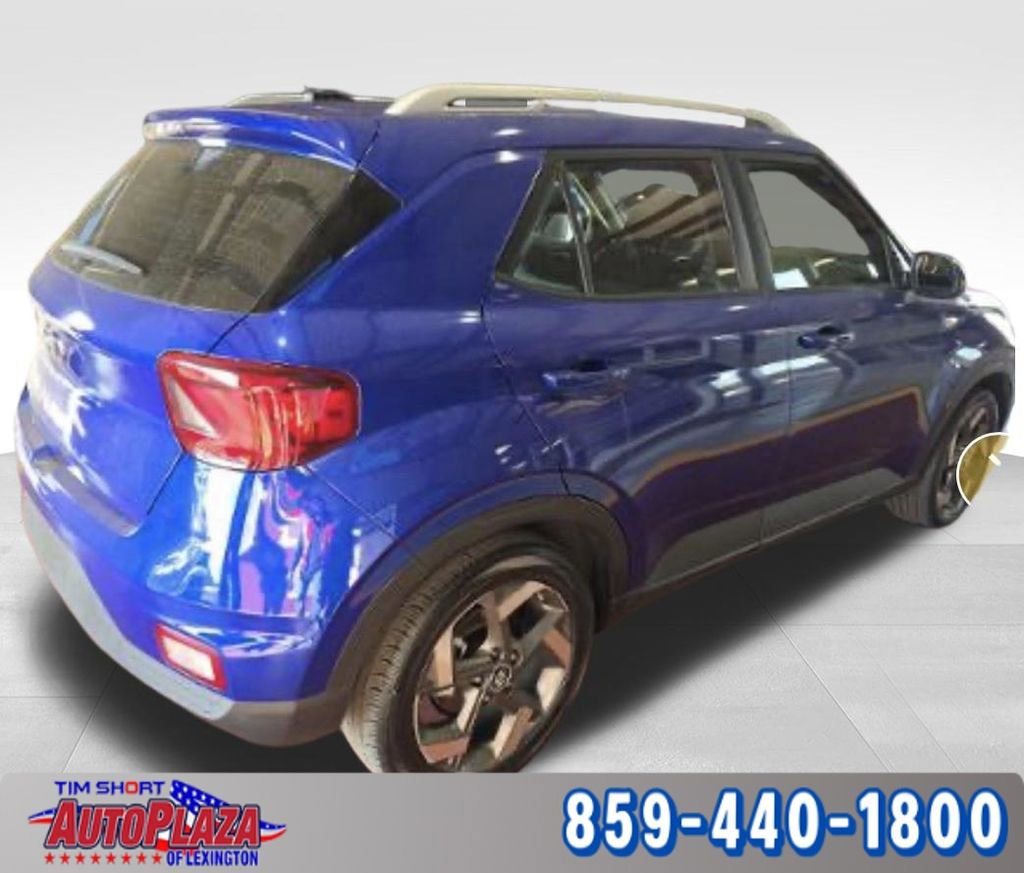 Used 2024 Hyundai Venue SEL image 10