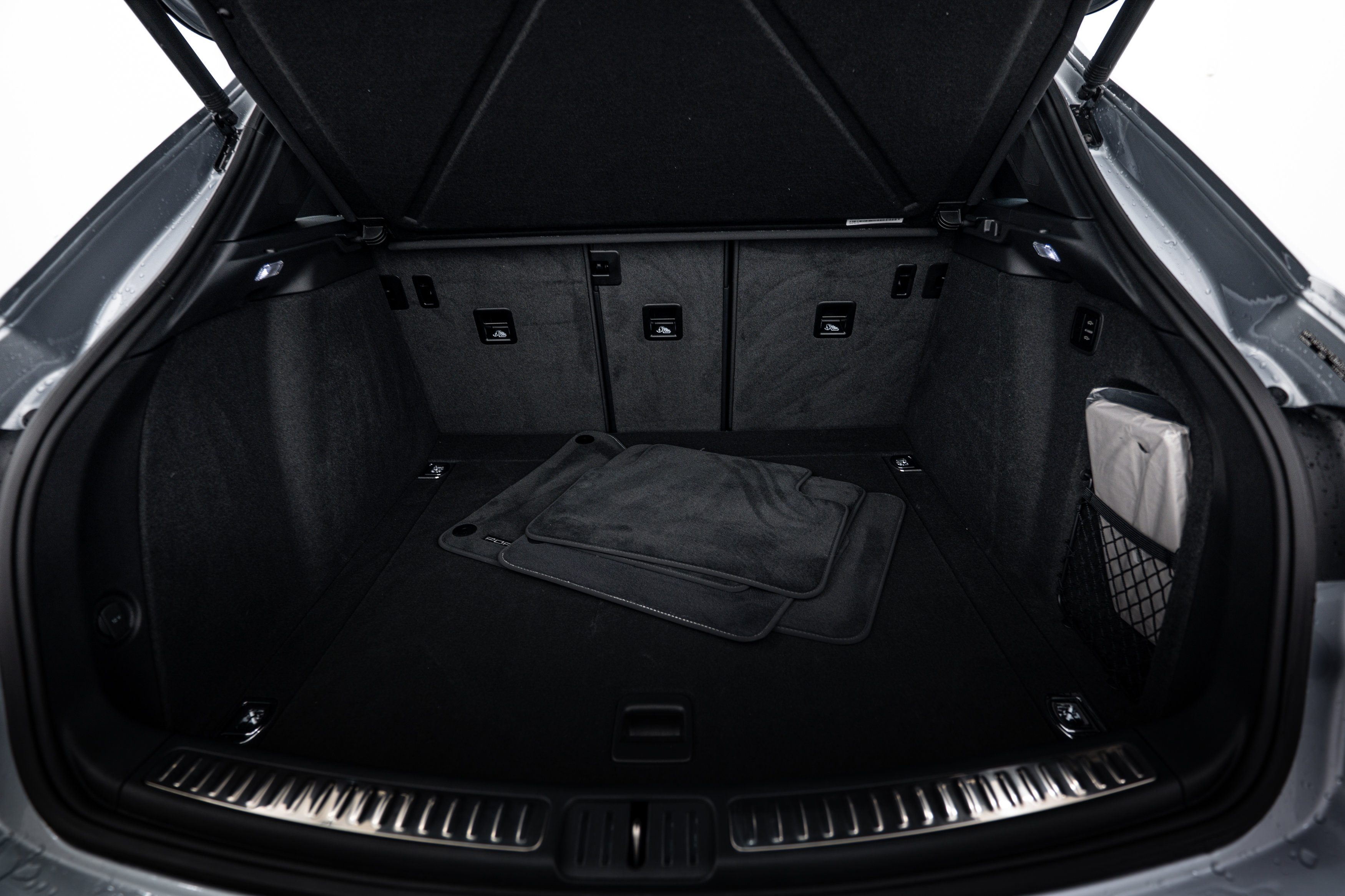 Certified 2026 Porsche Macan GTS image 24