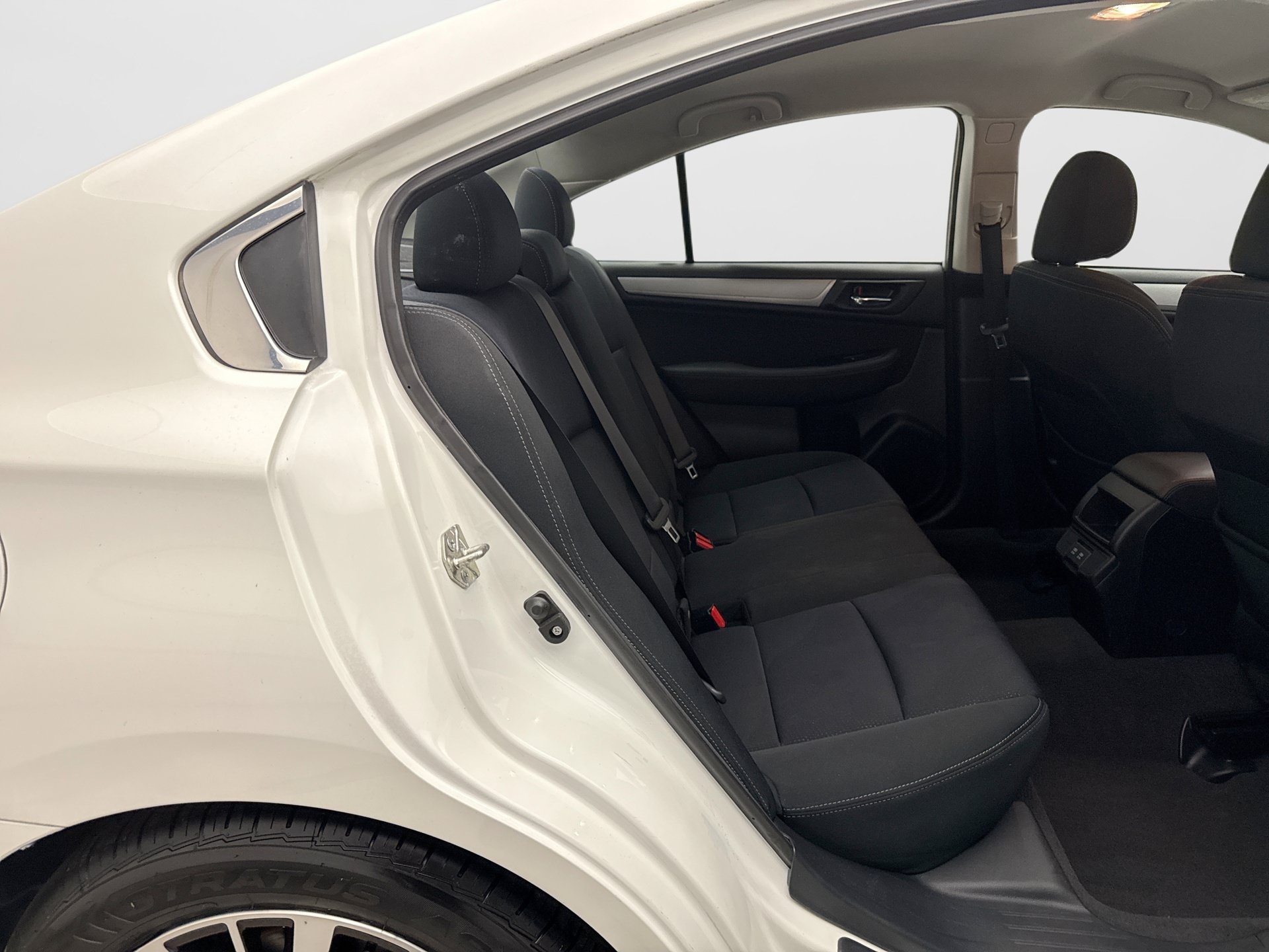 Used 2019 Subaru Legacy 2.5i Premium AWD/4WD image 17