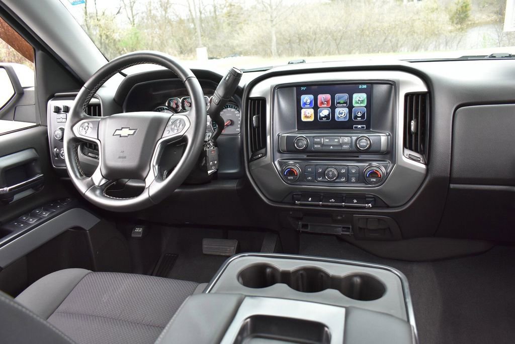 Used 2018 Chevrolet Silverado 1500 LT w/ All Star Edition image 26