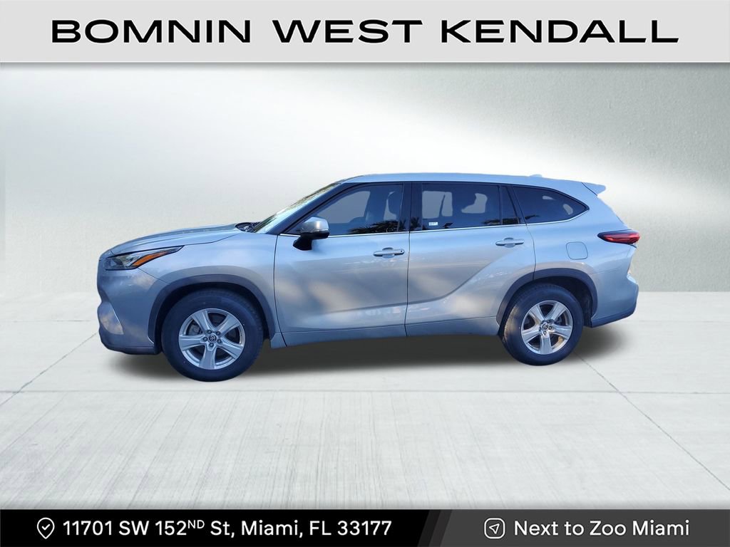 Used 2020 Toyota Highlander L image 4