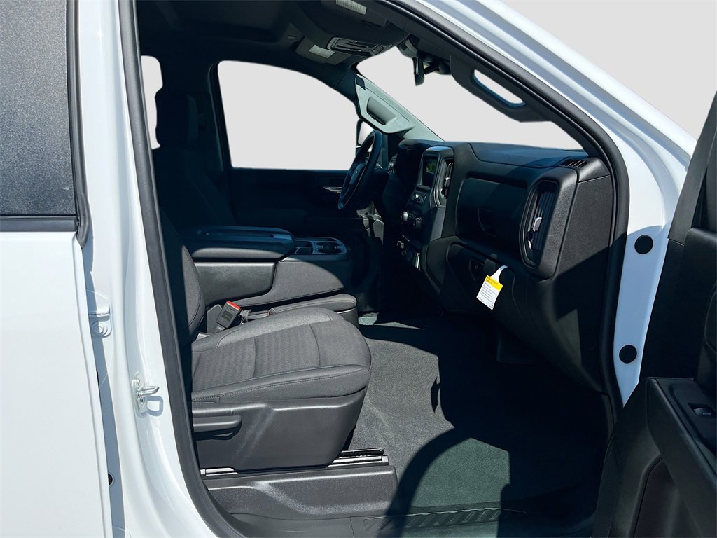 Used 2024 Chevrolet Silverado 2500 Custom w/ Custom Value Package image 27