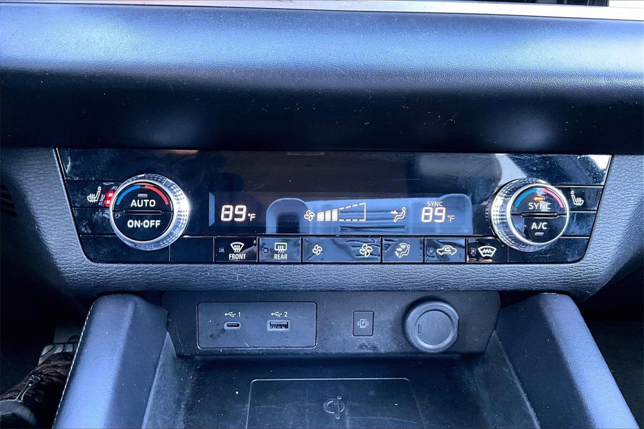 Used 2024 Mitsubishi Outlander SE image 18