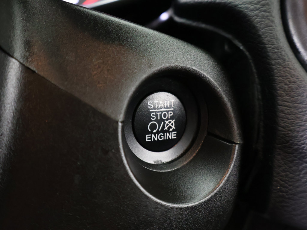 Used 2019 Jeep Compass Latitude FWD image 34
