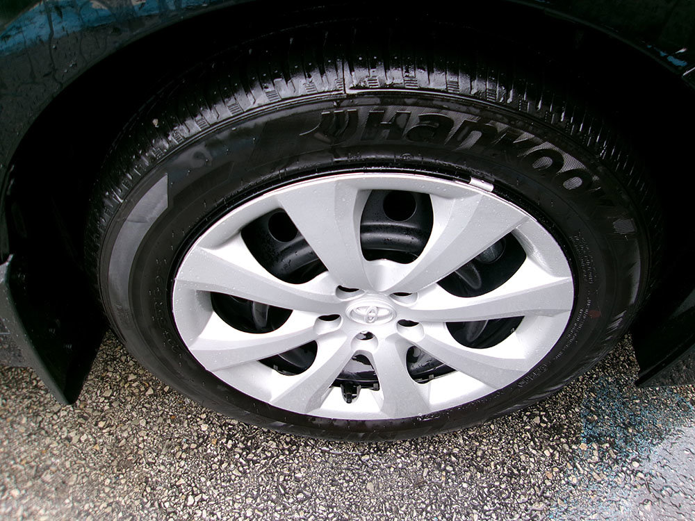 Used 2024 Toyota Corolla LE FWD image 7